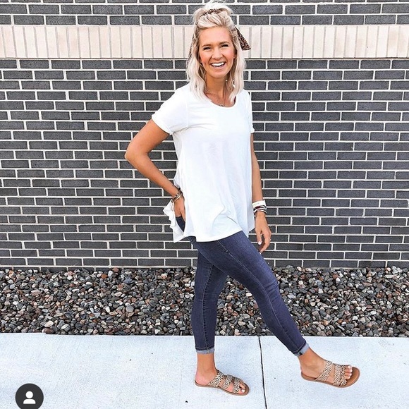 LuLaRoe Star Small Perfect T Scoop Hem - Picture 11 of 12